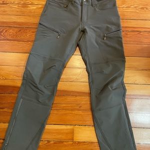 Mens Medium Norrona Svalbard soft shell pant M